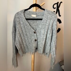 Altar’d State Cropped Cardigan Gray V Neck Fringe size Large
